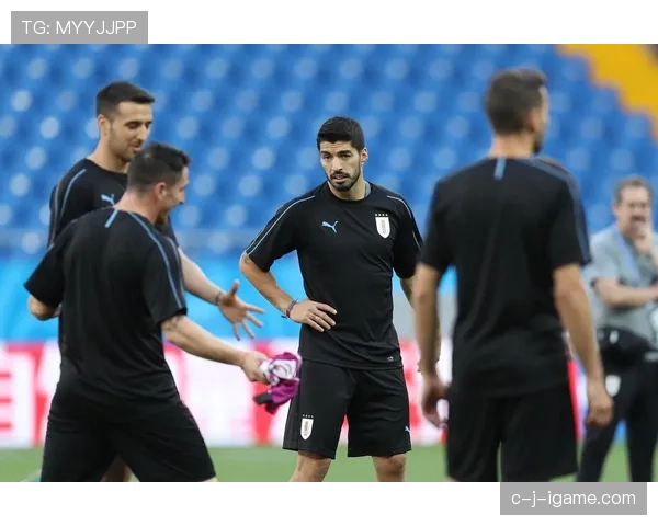 乌拉圭队新阵容亮相:青春风暴携手老将经验,全力备战世界杯 乌拉圭队新阵容亮相:青春风暴携手老将经验,全力备战世界杯