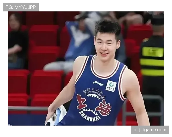 郭昊文训练完直接钻进火锅店，这自律人设是不是有点绷不住了？